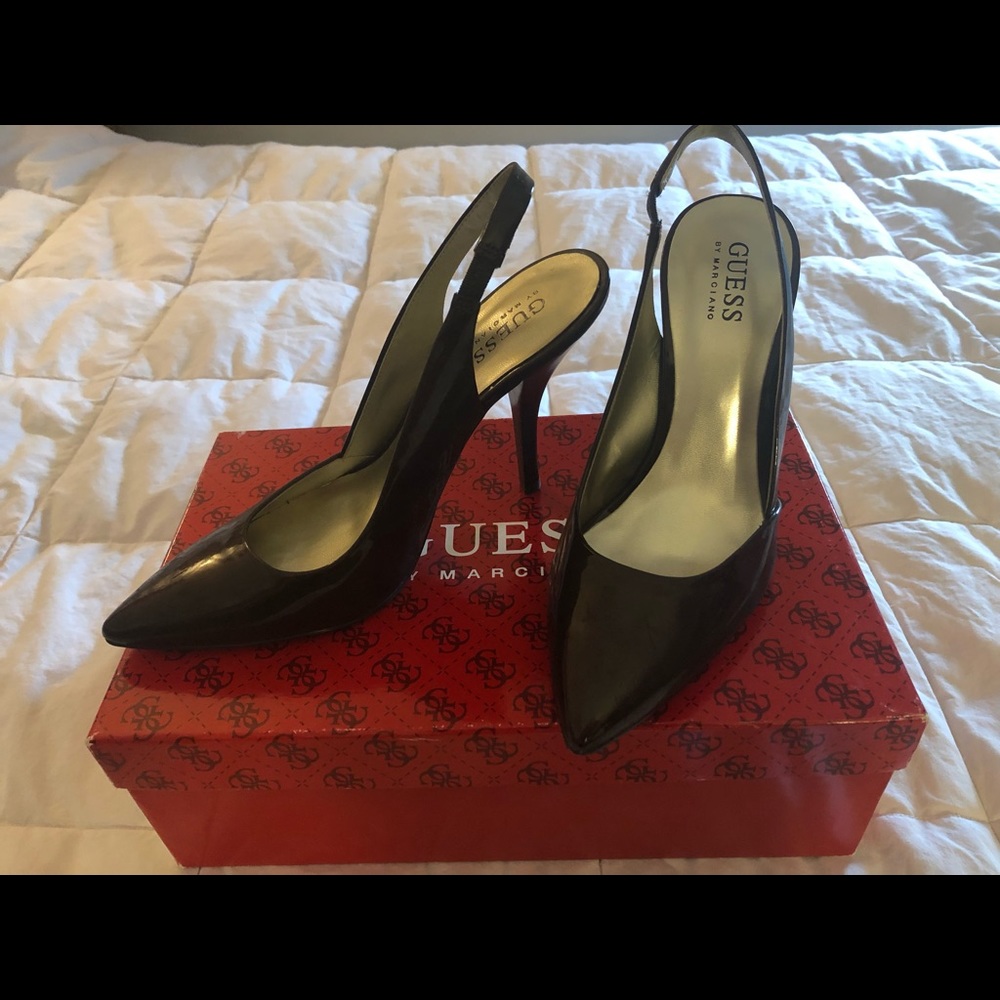 Guess Dress Shoes!! Size 7 !! Brown!!